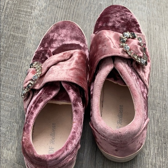 Beautiful suede shoes - size 8 - Picture 3 of 4